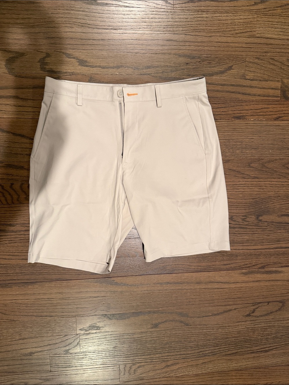 Men's Flat-Front Light Beige Shorts - Clean Everyday Style